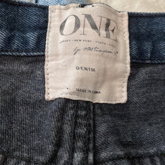 One Teaspoon
Women's Black Hawk Shorts - Picture 2 of 7